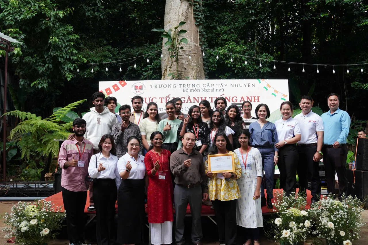 Social Life & Community in Vietnam